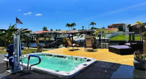 Accessible, Canal Front Property, with SWIM SPA